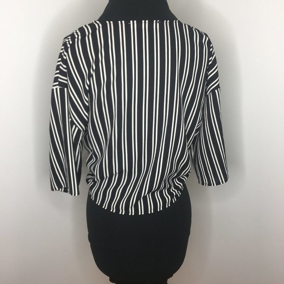 Lock & Key - Black and White Wrap Cardigan - M - Picture 6 of 9